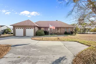 200 Pelican Dr, Newport, NC 28570 - Photo 1