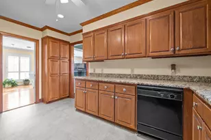 200 Pelican Dr, Newport, NC 28570 - Photo 29