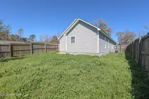 707 5th St, Maysville, NC 28555 - Photo 39