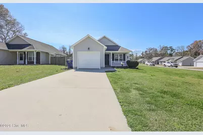 707 Fifth Street, Maysville, NC 28555 - Photo 5