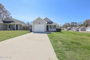 707 5th St, Maysville, NC 28555 - Photo 5