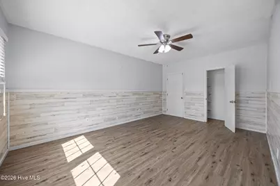 323 Cardinal Road, Jacksonville, NC 28546 - Photo 7