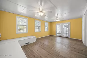 323 Cardinal Rd, Jacksonville, NC 28546 - Photo 11