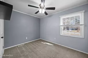 323 Cardinal Rd, Jacksonville, NC 28546 - Photo 17