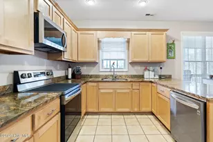 205 Port Side Dr, Sneads Ferry, NC 28460 - Photo 13