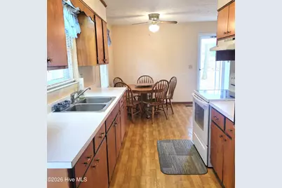 735 W Philadelphia Avenue, Pinebluff, NC 28373 - Photo 3