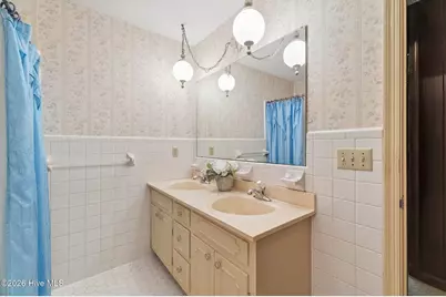 808 Chestnut Drive, Smithfield, NC 27577 - Photo 21