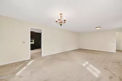 808 Chestnut Drive, Smithfield, NC 27577 - Photo 17