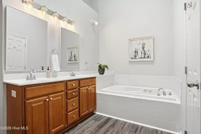 3902 Botsford Court #Unit 204, Wilmington, NC 28412 - Photo 15