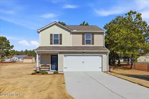 2142 Carriage Dr, Kinston, NC 28504 - Photo 1