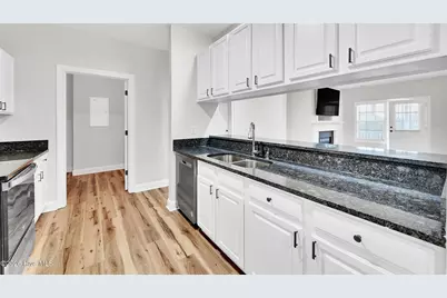 1922 Tara Court #204, Greenville, NC 27858 - Photo 11