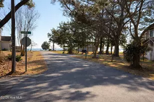 106 2nd St, Vandemere, NC 28587 - Photo 3