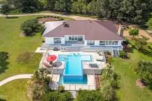 101 Elizabeth Rd, Elizabethtown, NC 28337 - Photo 1