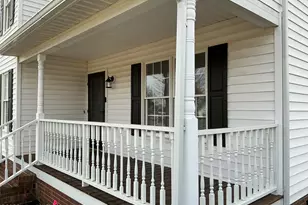 105 Carriage Ct, Dunn, NC 28334 - Photo 5