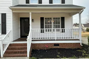 105 Carriage Ct, Dunn, NC 28334 - Photo 3
