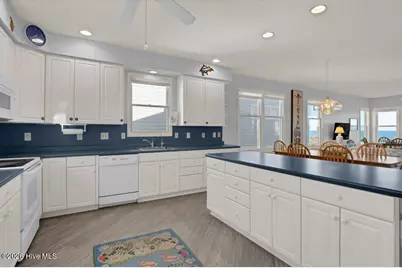 19 E Charlotte Street, Wrightsville Beach, NC 28480 - Photo 21