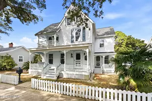 210 W West St, Southport, NC 28461 - Photo 5
