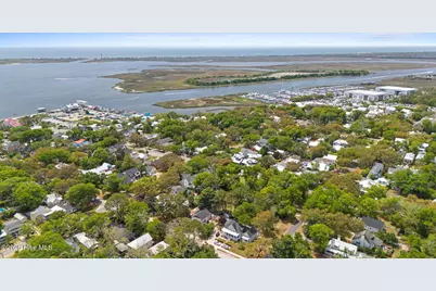 210 W West Street, Southport, NC 28461 - Photo 57