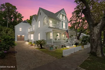 210 W West Street, Southport, NC 28461 - Photo 1