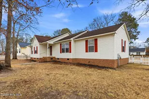 2806 Cornell Ct, La Grange, NC 28551 - Photo 3