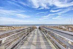 124 Ocean View Ave, Kure Beach, NC 28449 - Photo 33