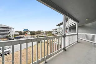 400 Virginia Ave, Carolina Beach, NC 28428 - Photo 5