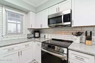 400 Virginia Avenue #Unit 204b, Carolina Beach, NC 28428 - Photo 11