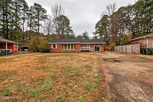 212 Winslow Cir, Goldsboro, NC 27530 - Photo 1