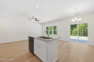 104 Palm Cir, Havelock, NC 28532 - Photo 11