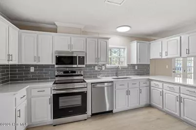 190 Pickett Circle, Vass, NC 28394 - Photo 7