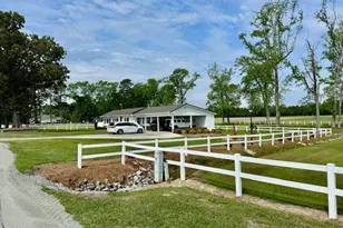 4998 Peacock Rd, Whiteville, NC 28472 - Photo 9