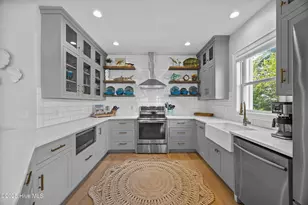 411 N Channel Dr, Wrightsville Beach, NC 28480 - Photo 11