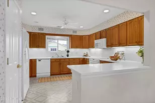 207 Vistamar Dr, Wilmington, NC 28405 - Photo 3