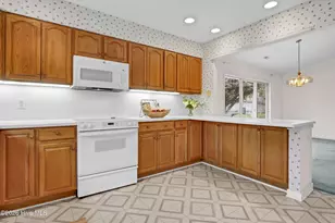207 Vistamar Dr, Wilmington, NC 28405 - Photo 5
