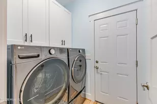 304 E Oak Island Dr, Oak Island, NC 28465 - Photo 23