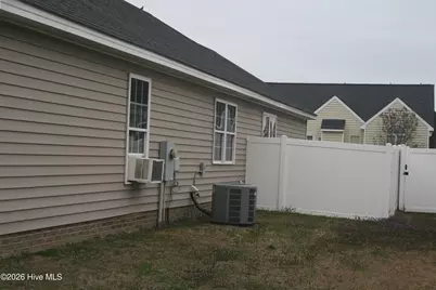 4318 NW Blazing Star Lane NW, Wilson, NC 27896 - Photo 5