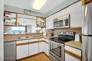 2112 Surfrider Ct, Kure Beach, NC 28449 - Photo 7