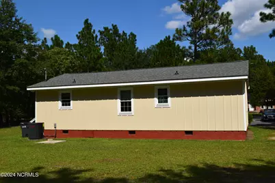1660 W Pennsylvania Avenue Extension W, Southern Pines, NC 28387 - Photo 9