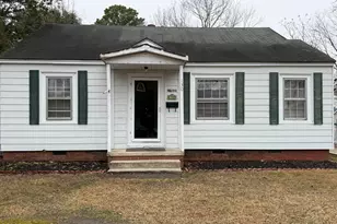 130 S Fairview Cir, Tarboro, NC 27886 - Photo 1