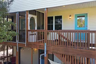 140 NE 18th St, Oak Island, NC 28465 - Photo 7