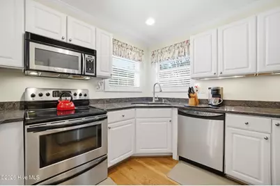 104 Beverly Drive, Elizabeth City, NC 27909 - Photo 17