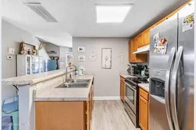 902 Fifth Street S, Carolina Beach, NC 28428 - Photo 11