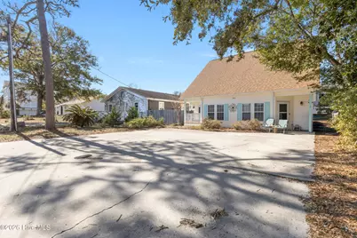 902 Fifth Street S, Carolina Beach, NC 28428 - Photo 3
