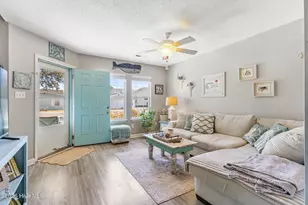 902 Fifth Street S, Carolina Beach, NC 28428 - Photo 7