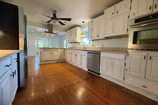 2704 Waccamaw Shores Rd, Lake Waccamaw, NC 28450 - Photo 23