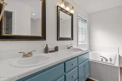 6724 Jacobs Creek Circle, Fayetteville, NC 28306 - Photo 33