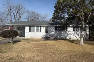 304 Old Hammock Rd, Swansboro, NC 28584 - Photo 1