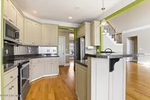 106 Glasgow Ln, La Grange, NC 28551 - Photo 11