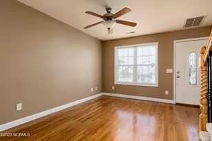 202 Clover Ct, Aberdeen, NC 28315 - Photo 3
