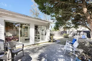 104 SE 16th St, Oak Island, NC 28465 - Photo 27